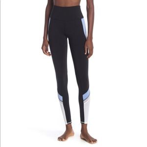 ALO Yoga Elevate Leggings